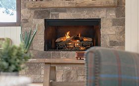 Petty Ranch Inn